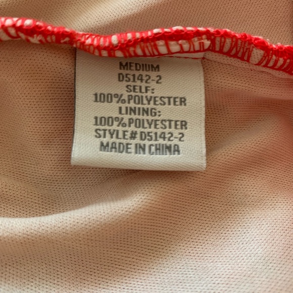 ❣️FRANCESCA’S❣️RARE Red Lace Dress - Picture 7 of 8